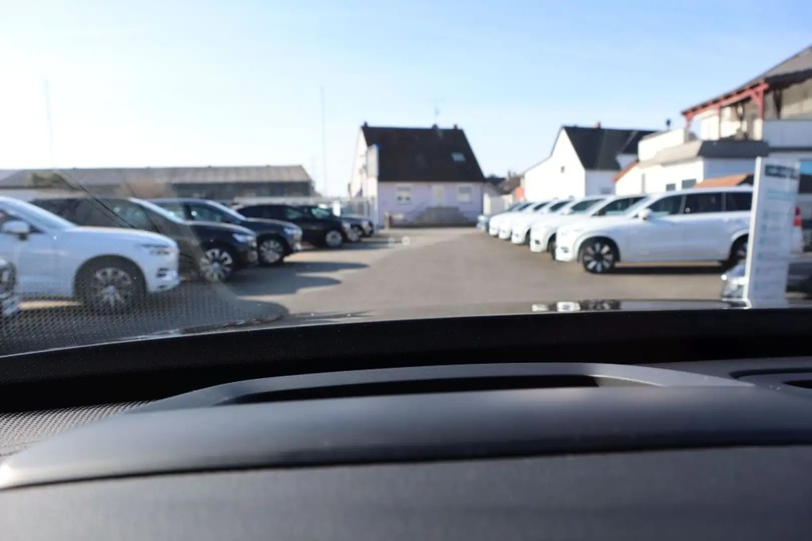 
								Volvo XC90 full									