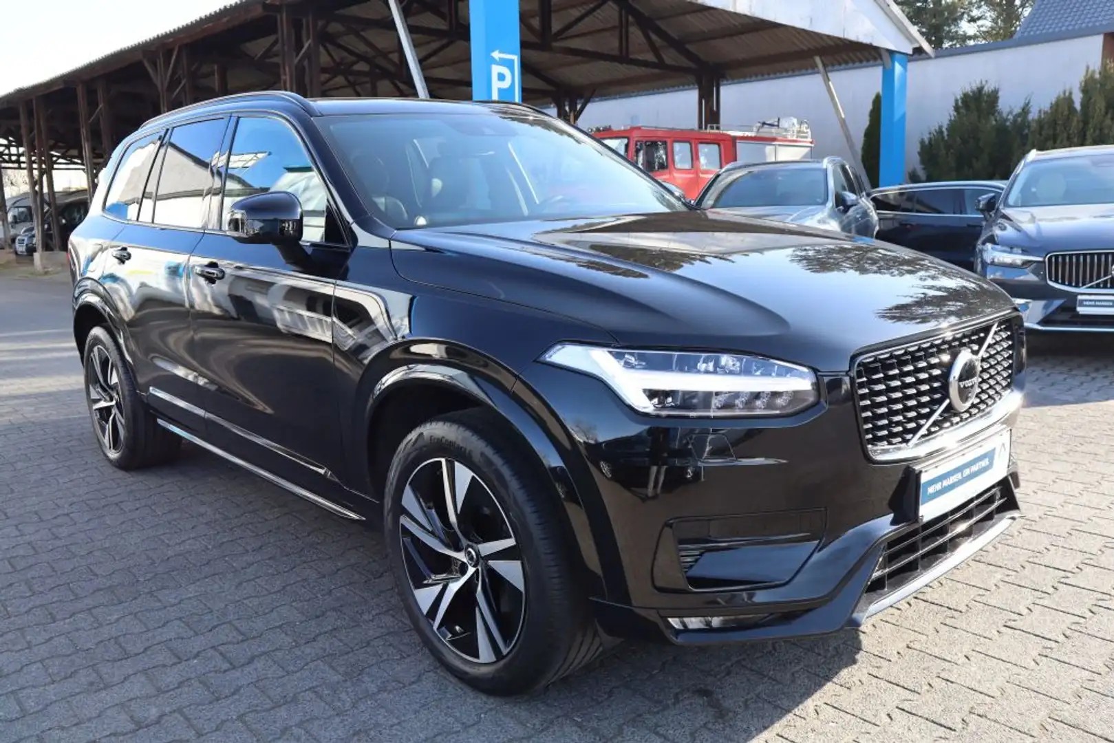 
								Volvo XC90 full									