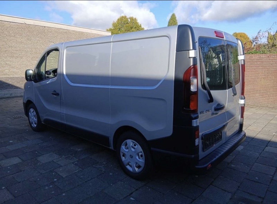 
								Renault Trafic 1.6 dCi L1H1 2,7t Komfort full									